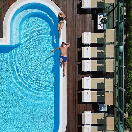 Hotel Universal Cattolica Esterno foto
